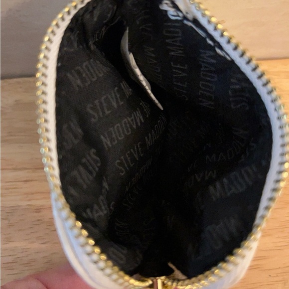 Steve Madden White Keychain Coin Purse Card Holder - Picture 3 of 4